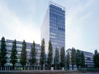 Theodor-Heuss-Allee 100